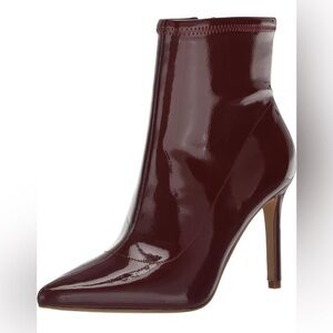 Jessica Simpson “Grijalva” Stretch Patent Booties – Size 9.5M (Malbec)